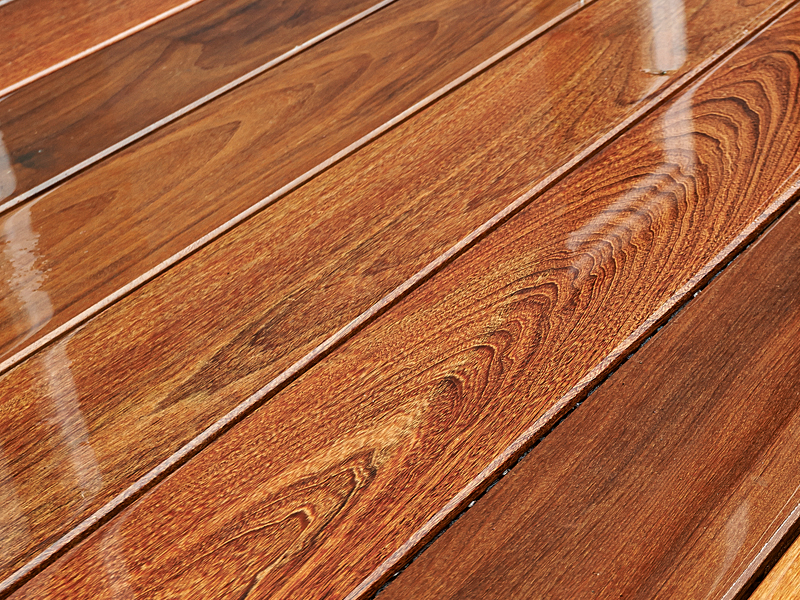 Choosing the Right Stain for Your Florida Deck: Factors to Consider