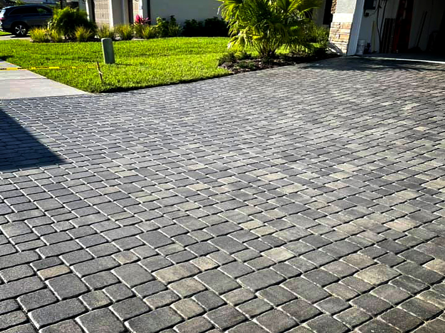 Paver Sealing service Sarasota to Venice, FL